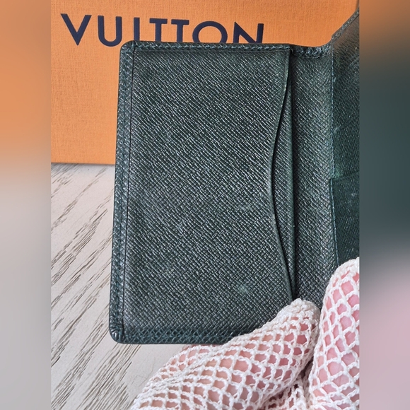 AUTHENTIC Louis Vuitton Taiga Organizer Depoche Business Card Holder - Picture 5 of 12